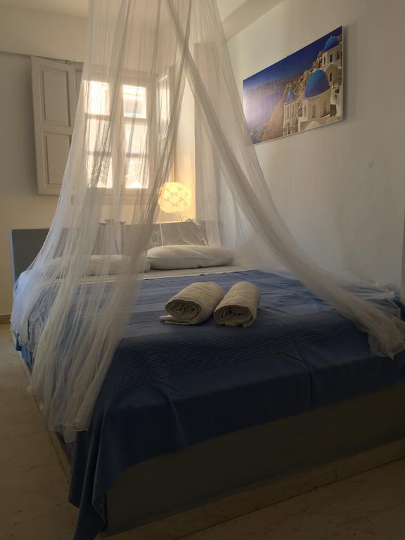Christos Apartments Oia Bagian luar foto
