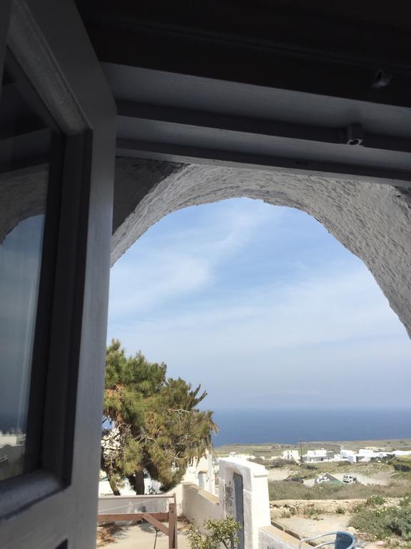 Christos Apartments Oia Bagian luar foto