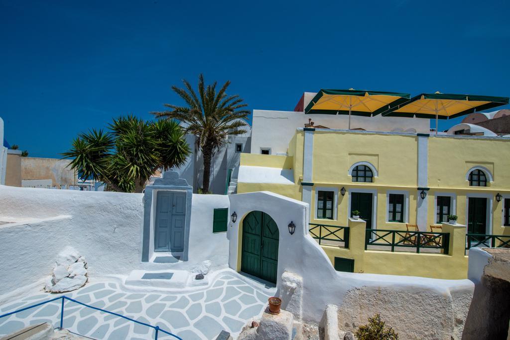 Christos Apartments Oia Bagian luar foto