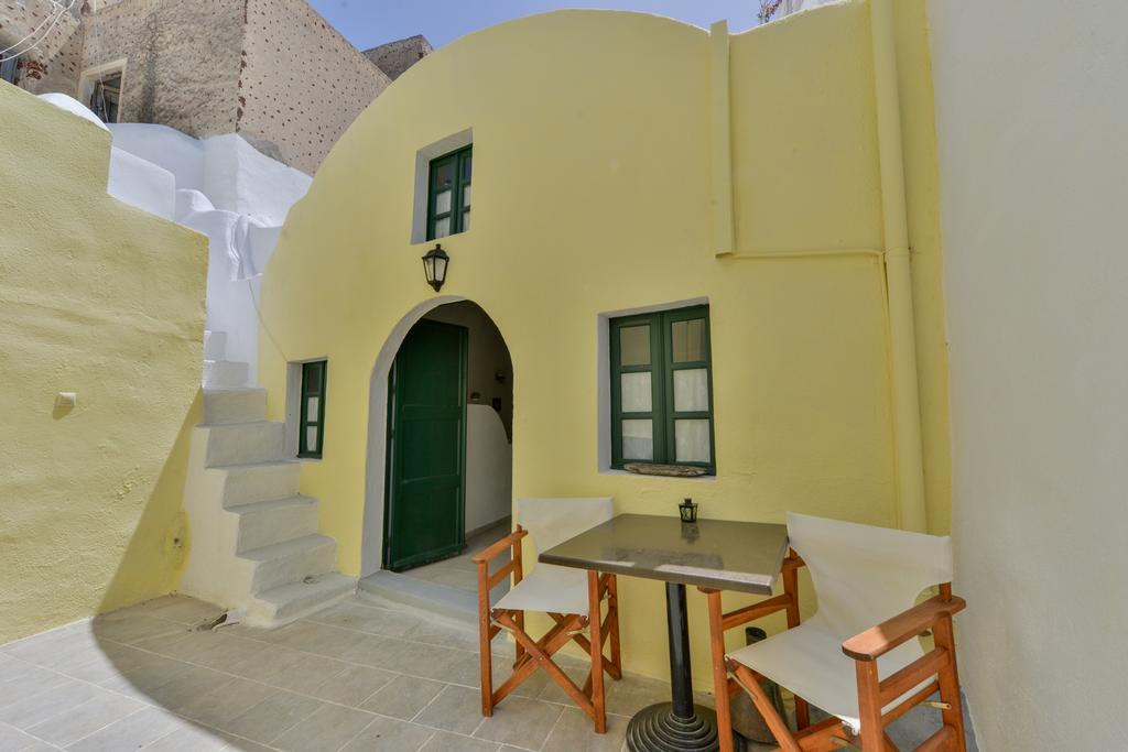 Christos Apartments Oia Bagian luar foto